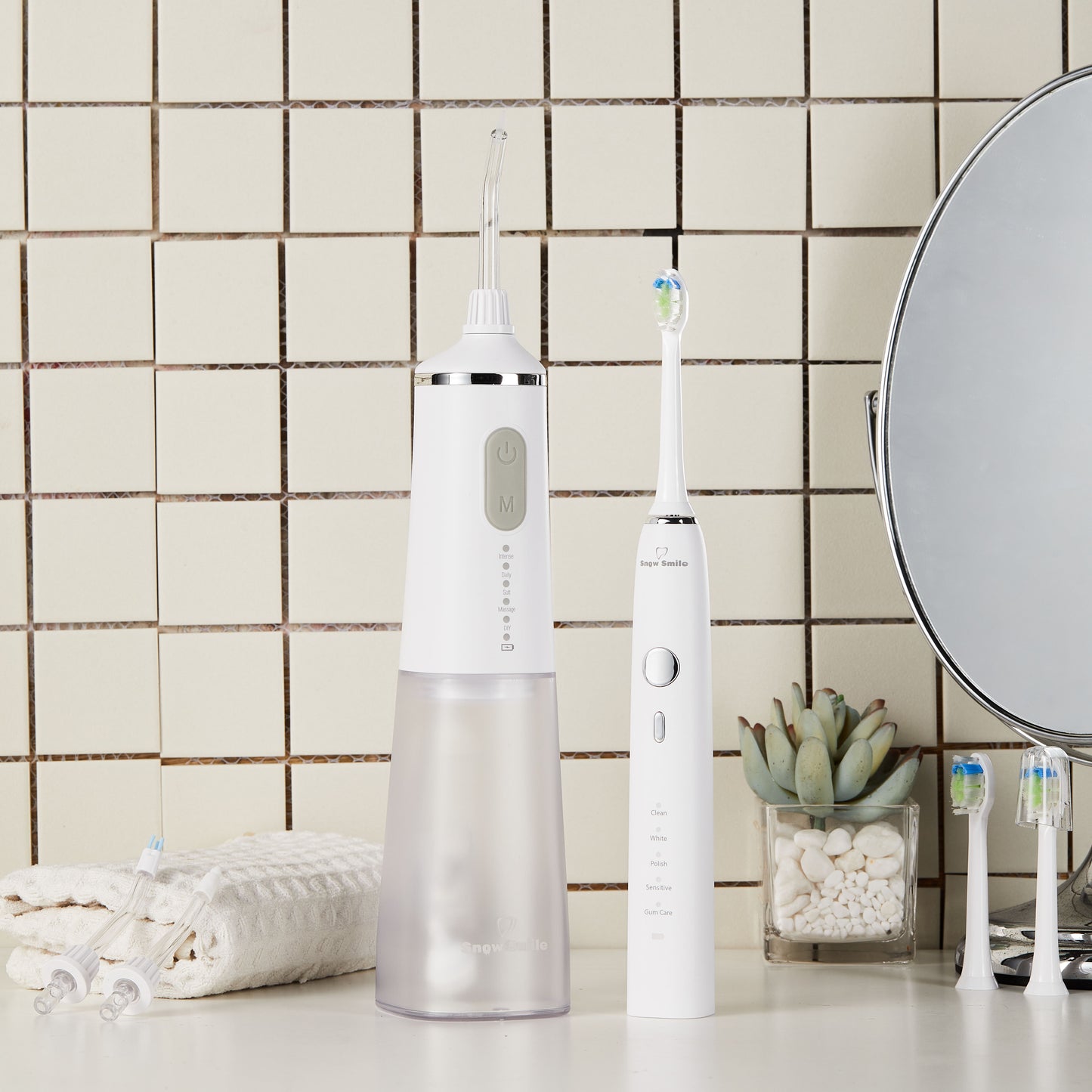 Snow Smile® Sonic elektrische tandenborstel en waterflosser in combinatie